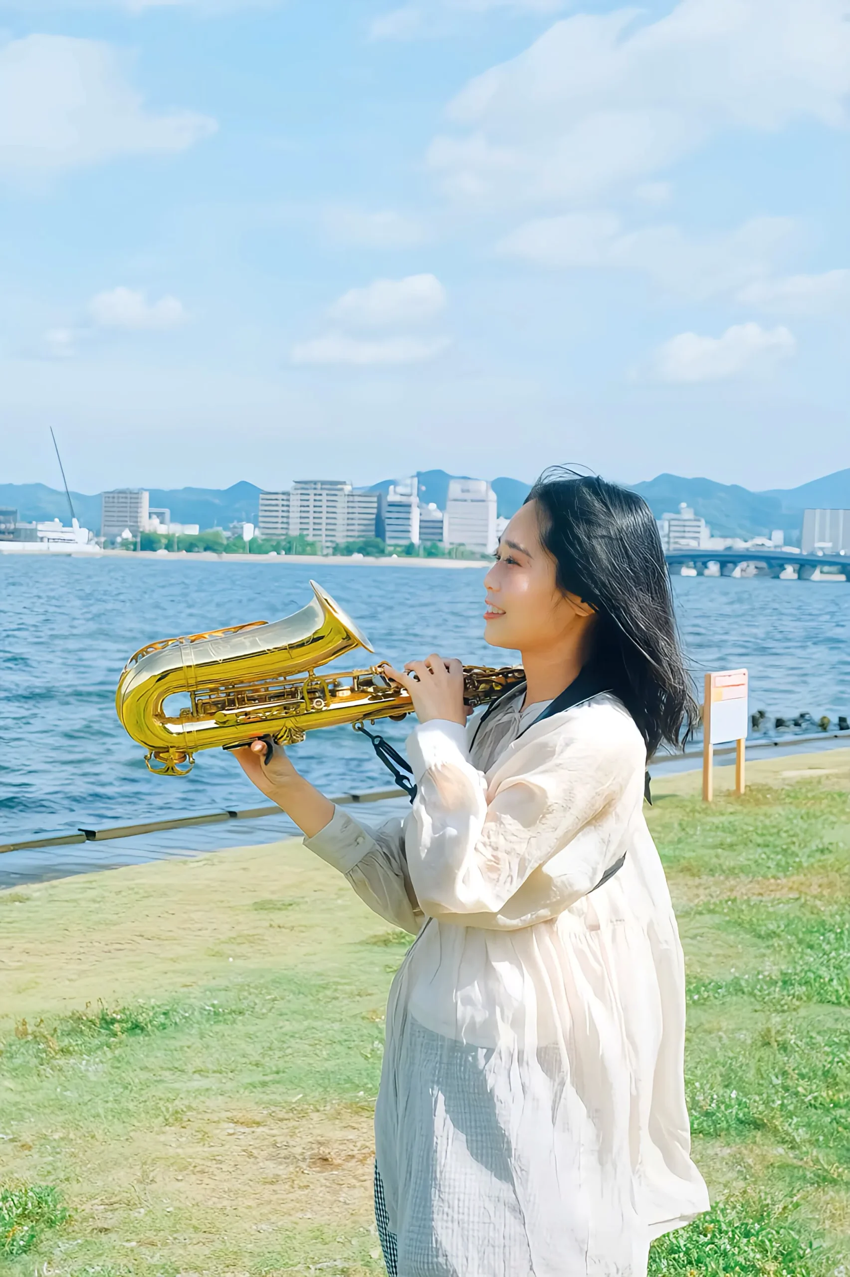 サックス神庭真捺講師の写真